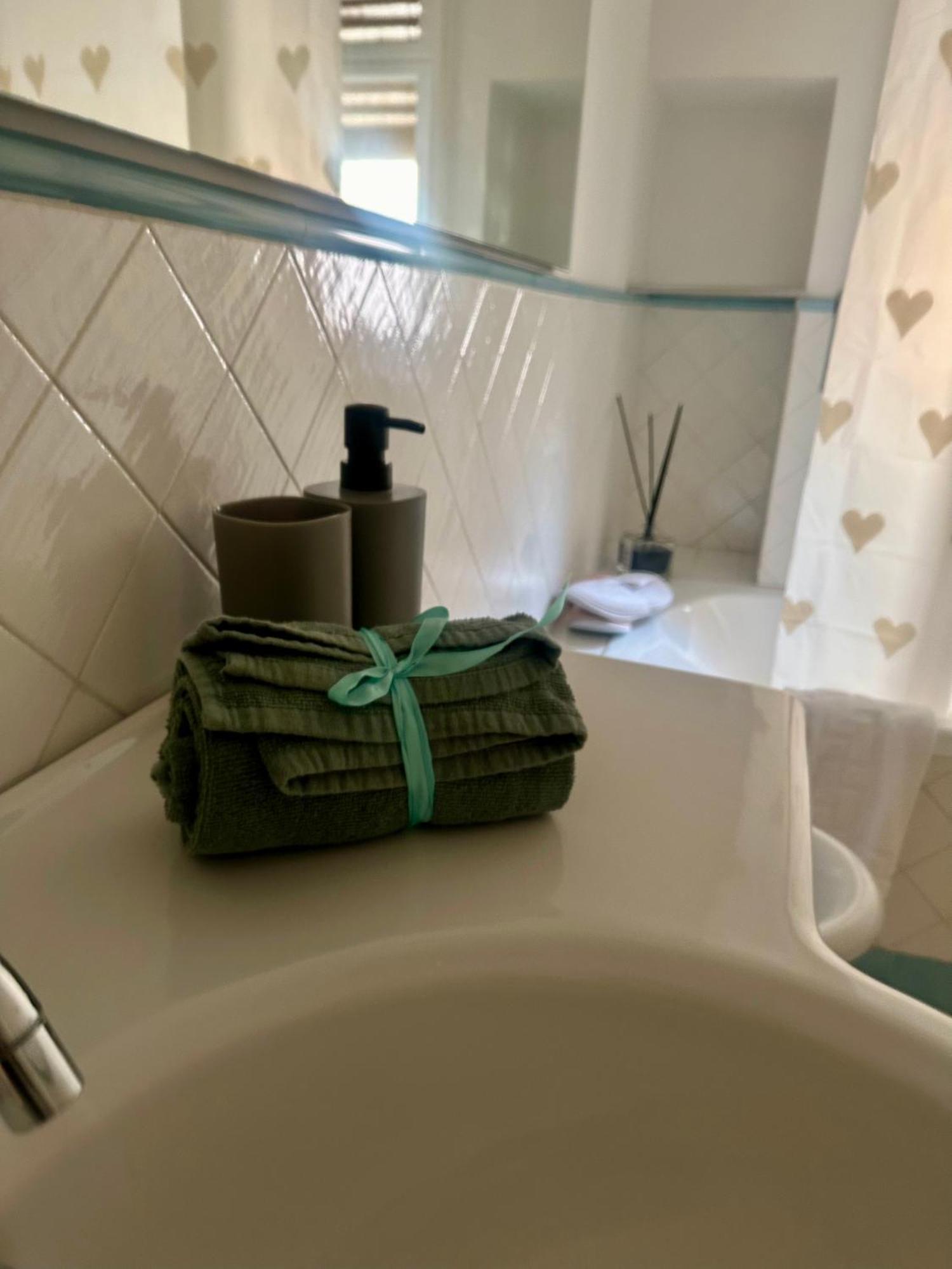 Suite 84 Holiday Home Salerno Exteriör bild