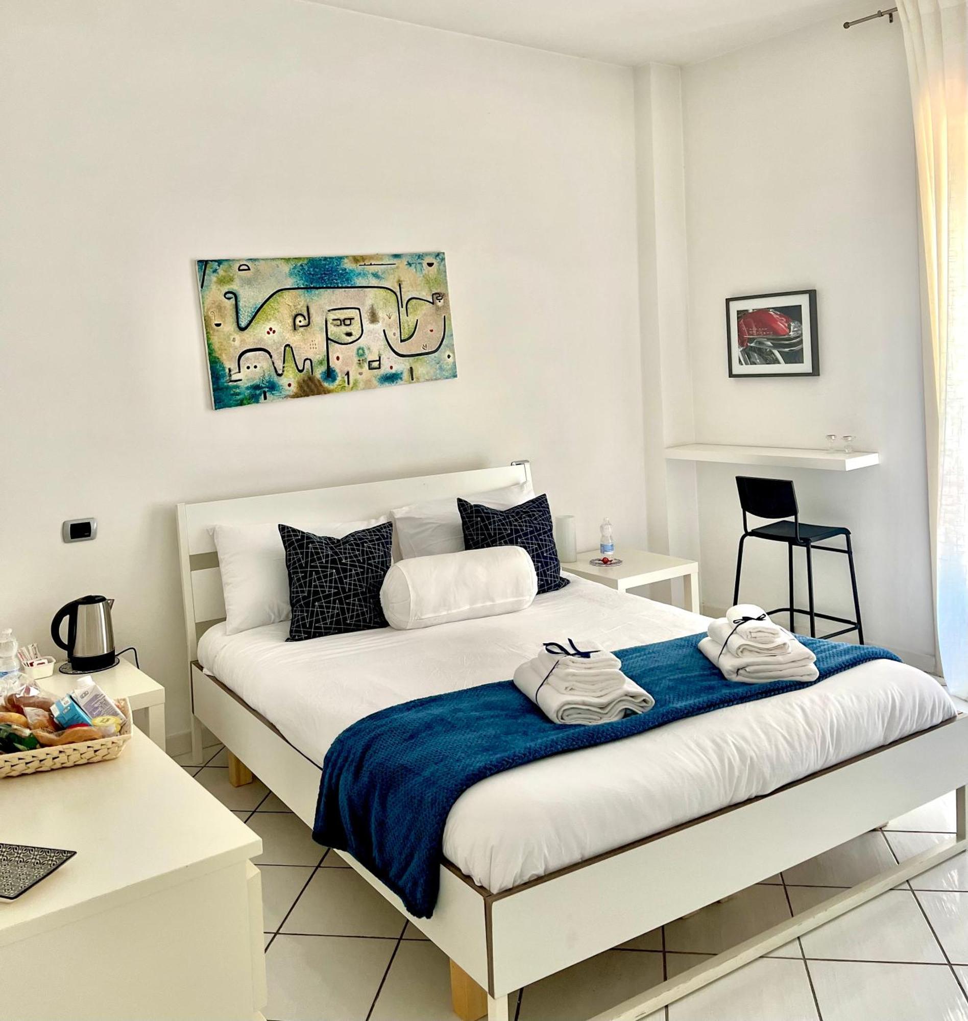 Suite 84 Holiday Home Salerno Exteriör bild